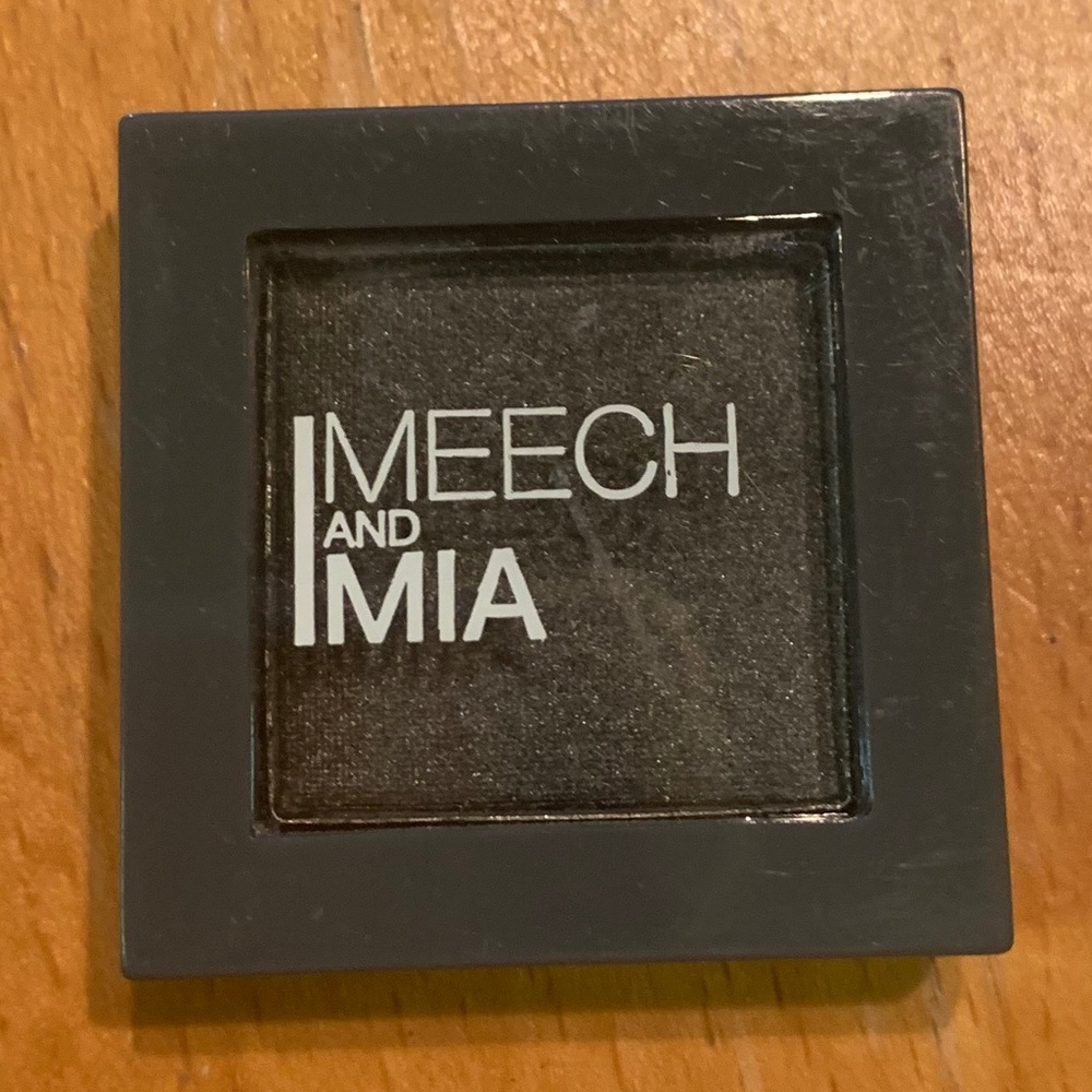 ❌SOLD❌ ✨5XHP✨ 🌻 2/$10 MEECH N MIA  Eyeshadow in Gunmetal - Picture 2 of 4